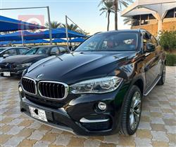 بی ئێم دەبڵیو X6